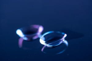 Pros and Cons of Daily and Monthly Contact Lenses