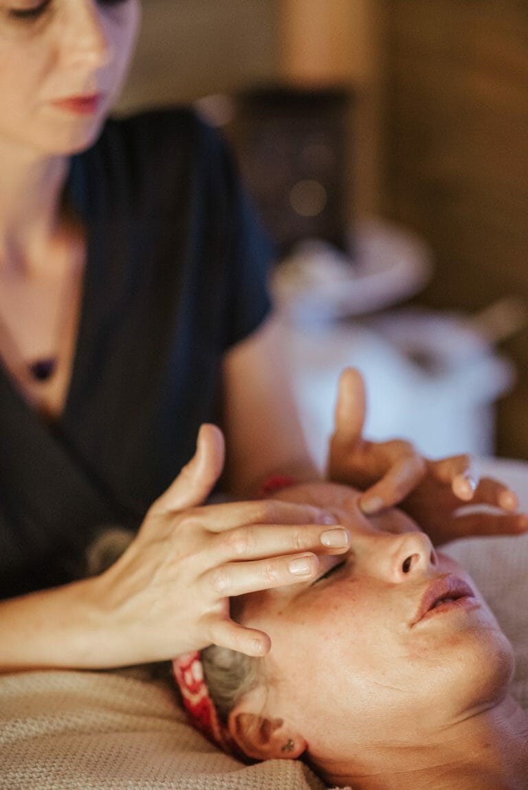 The 5 step eye massage